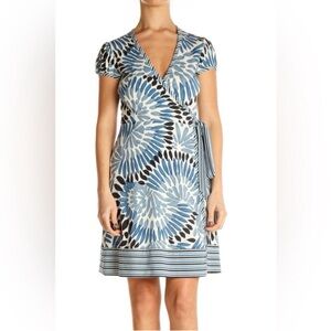 BCBGMaxAzria Blue Silk Wrap‎ Dress Size Small Abstract Floral